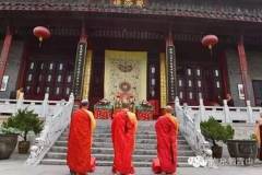 坐禅问心，感受栖霞禅韵